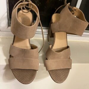 Elegant Tan Women's Sandals